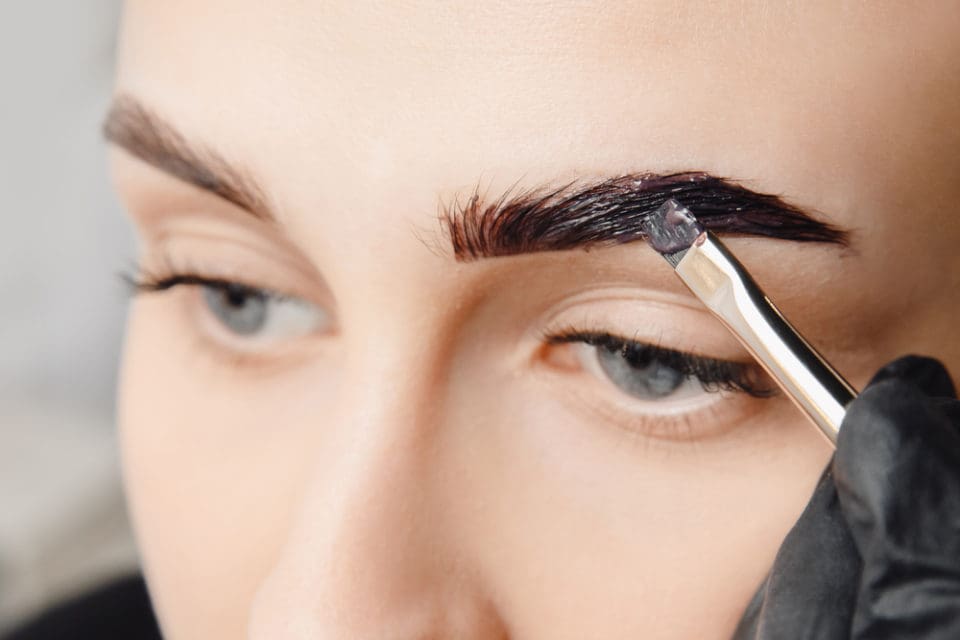 Eyebrow Threading with Eyebrow Tint