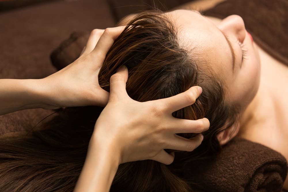 iLuvo Beauty Salon in Wandsworth, London, UK. Scalp/Head Massage to relieve severe head tension, headaches, migraines, stress.